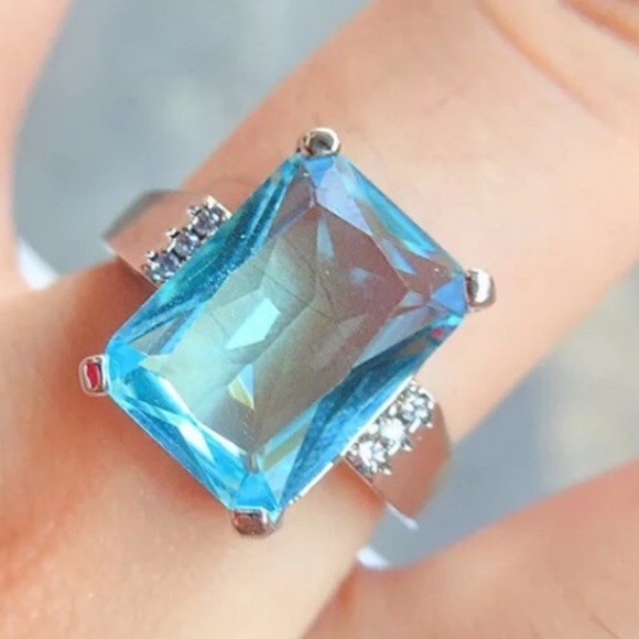 6.35CT Blue Aquamarine Ring - 925 Sterling Silver - Picture 7 of 8